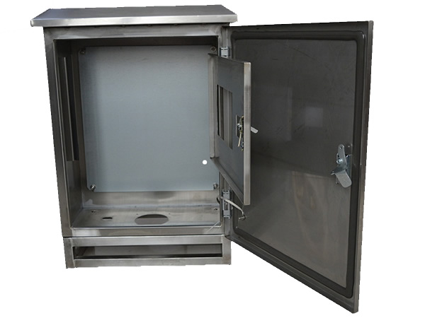 Outdoor stainless steel distribution box